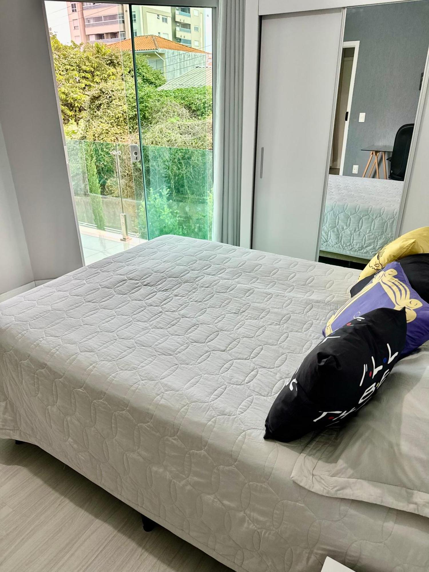 Quarto Confortavel Com Tv, Ar E Sacada Vista Jardim Florianópolis Eksteriør billede
