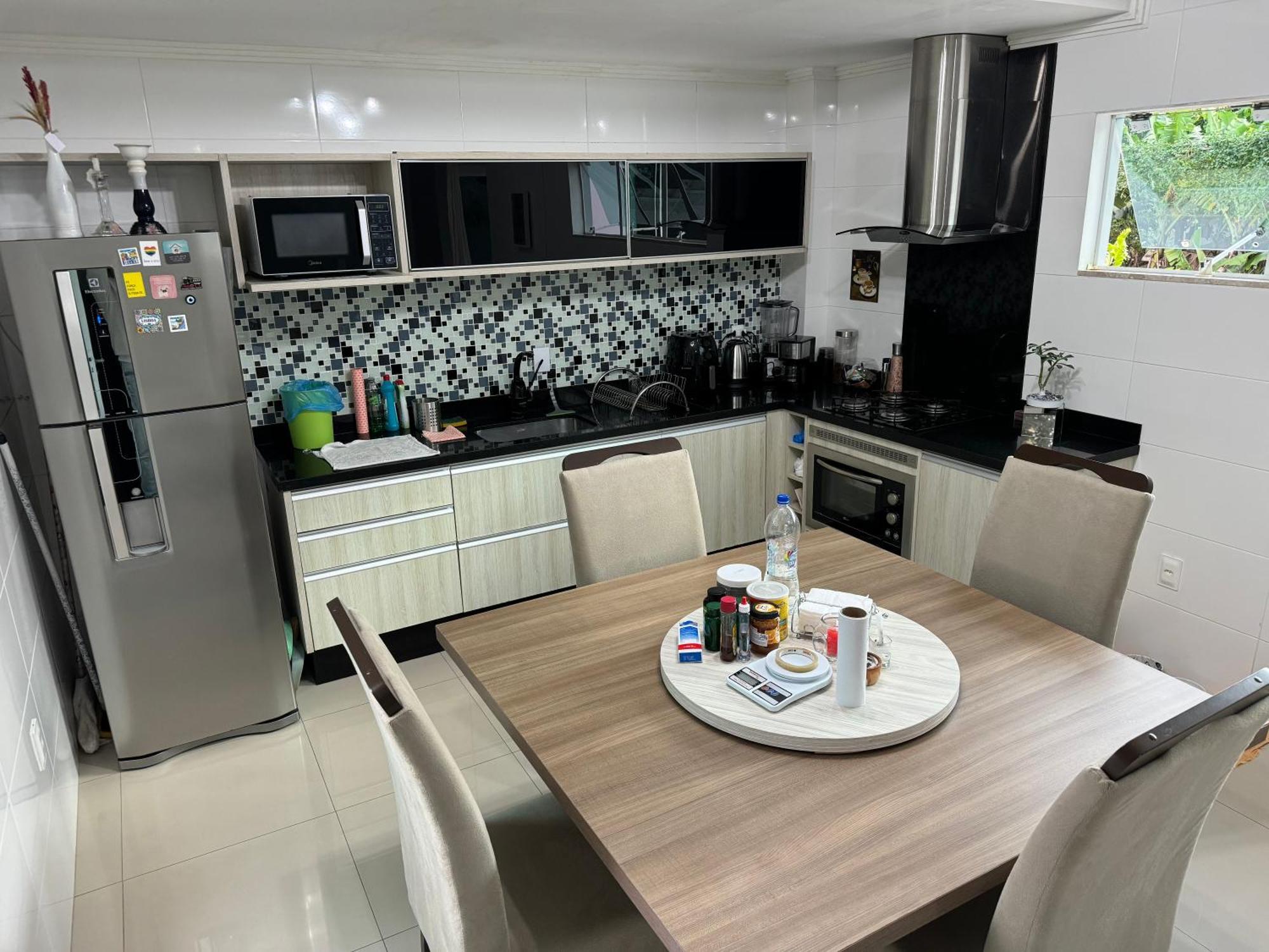 Quarto Confortavel Com Tv, Ar E Sacada Vista Jardim Florianópolis Eksteriør billede