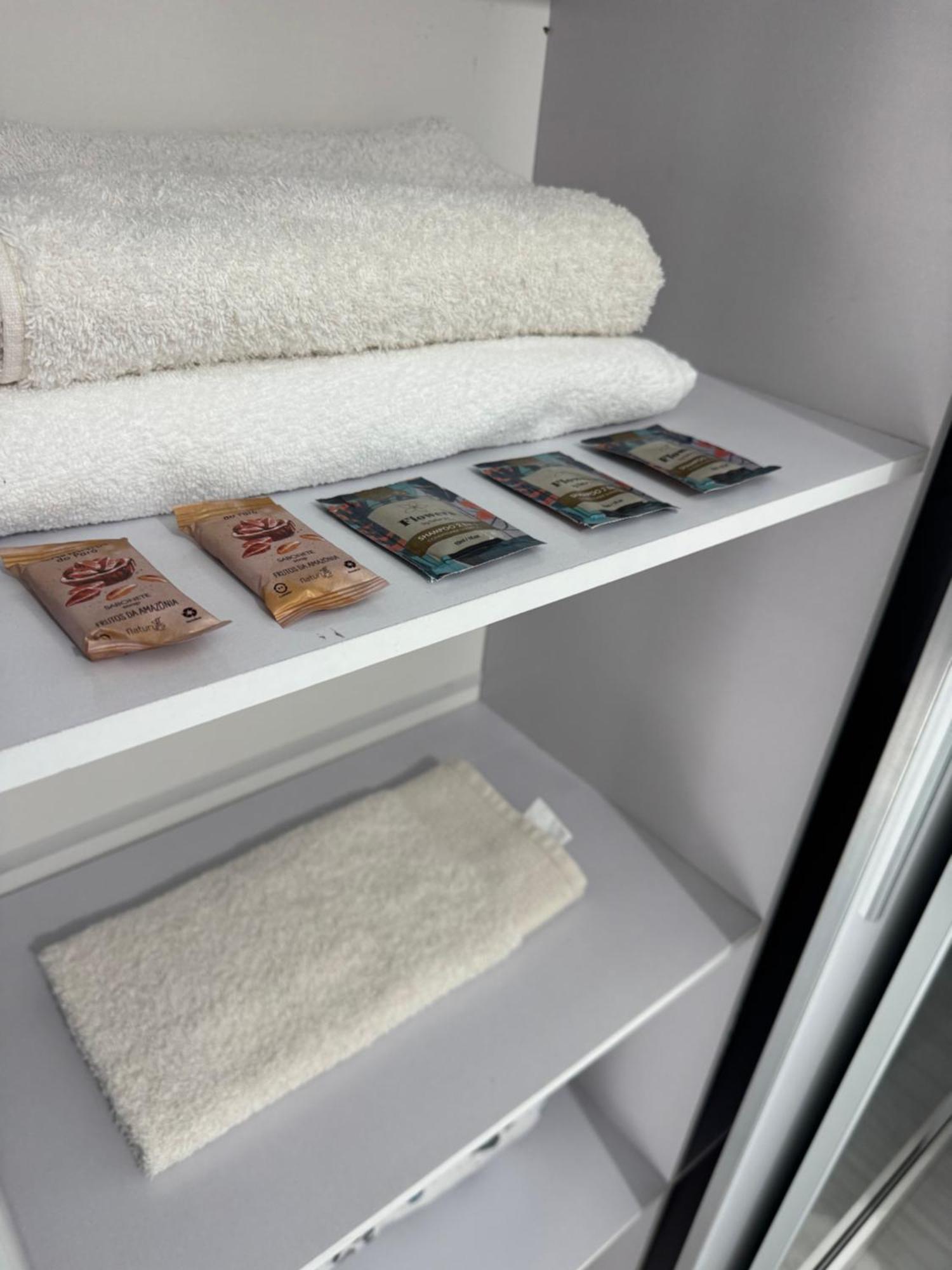 Quarto Confortavel Com Tv, Ar E Sacada Vista Jardim Florianópolis Eksteriør billede